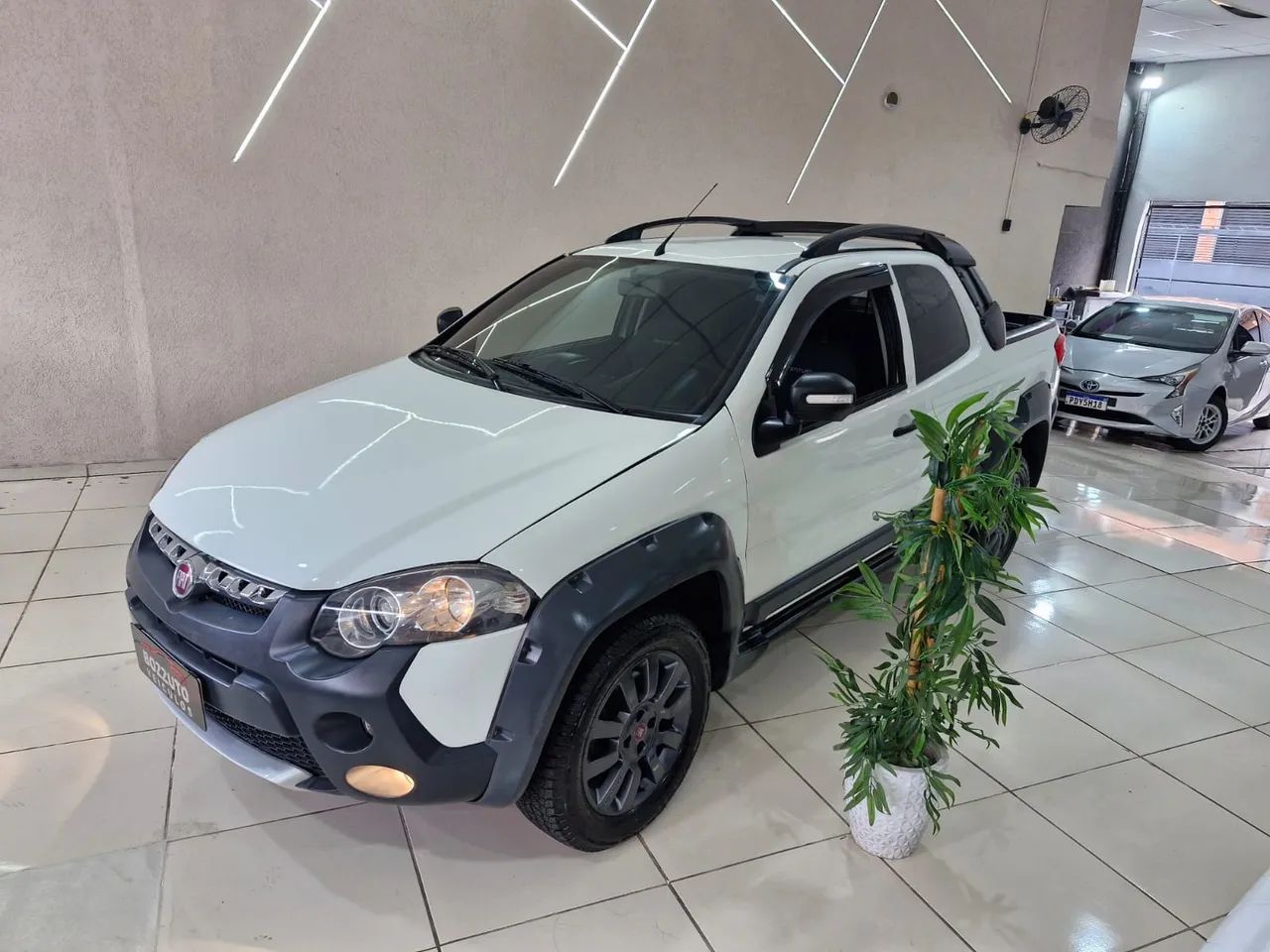 Fiat Strada Adv.1.8 16V Dualogic Flex CD 2016 - Foto 2