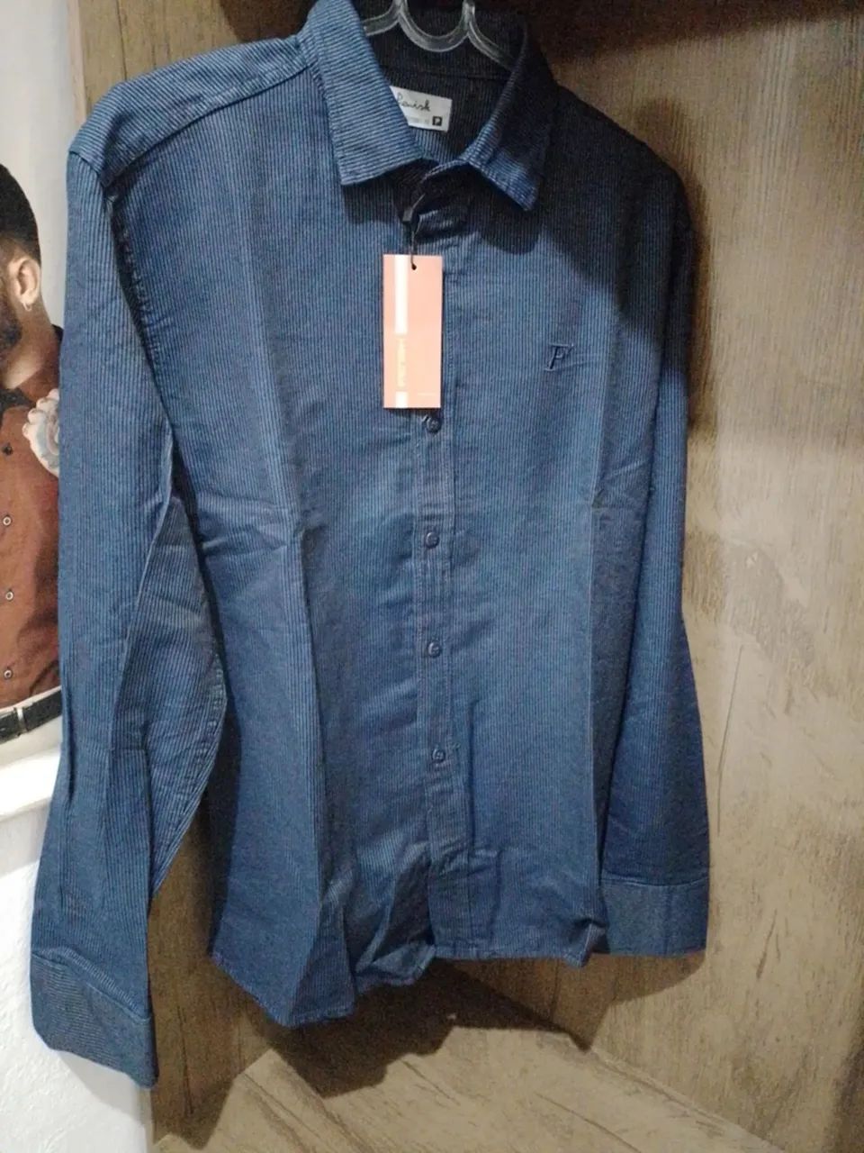 Camisa jeans tam P Nova - Foto 2