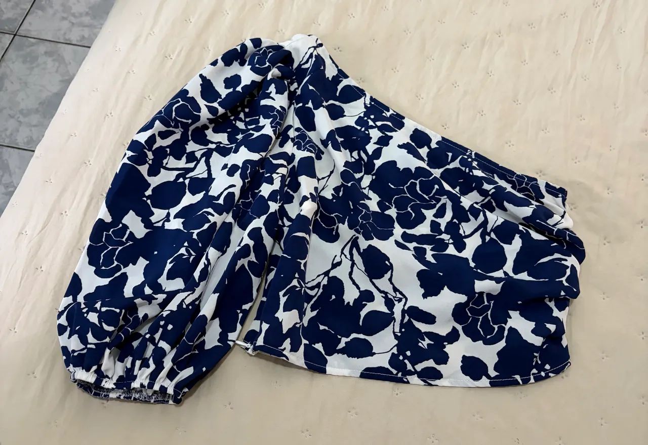 Blusa azul - Tamanho P  - Foto 3