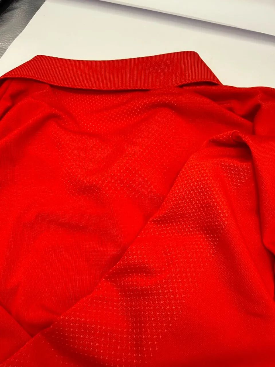 camisa polo uniqlo vermelha tennis - Foto 5