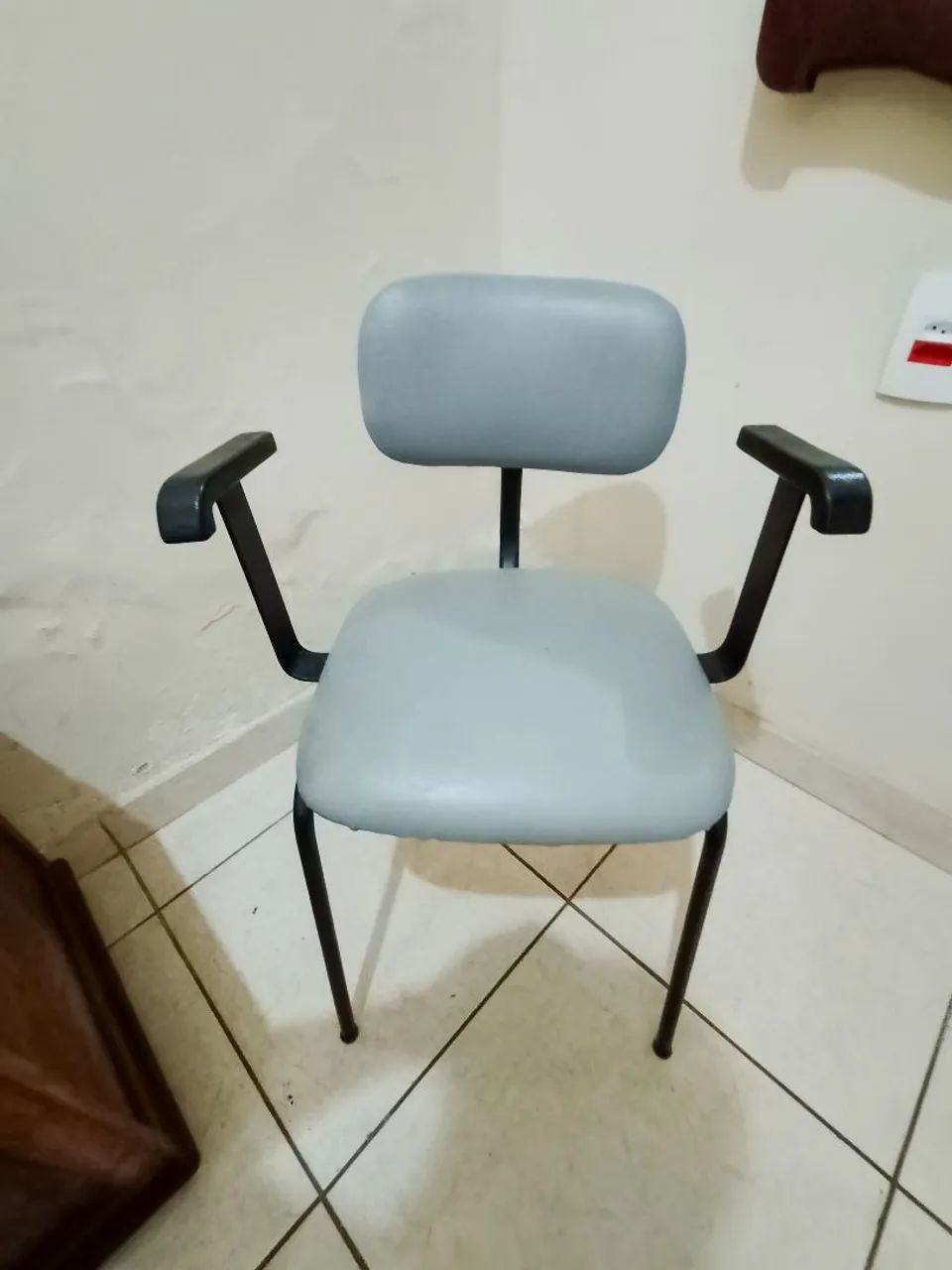 Cadeira com apoio para braço  - Foto 2