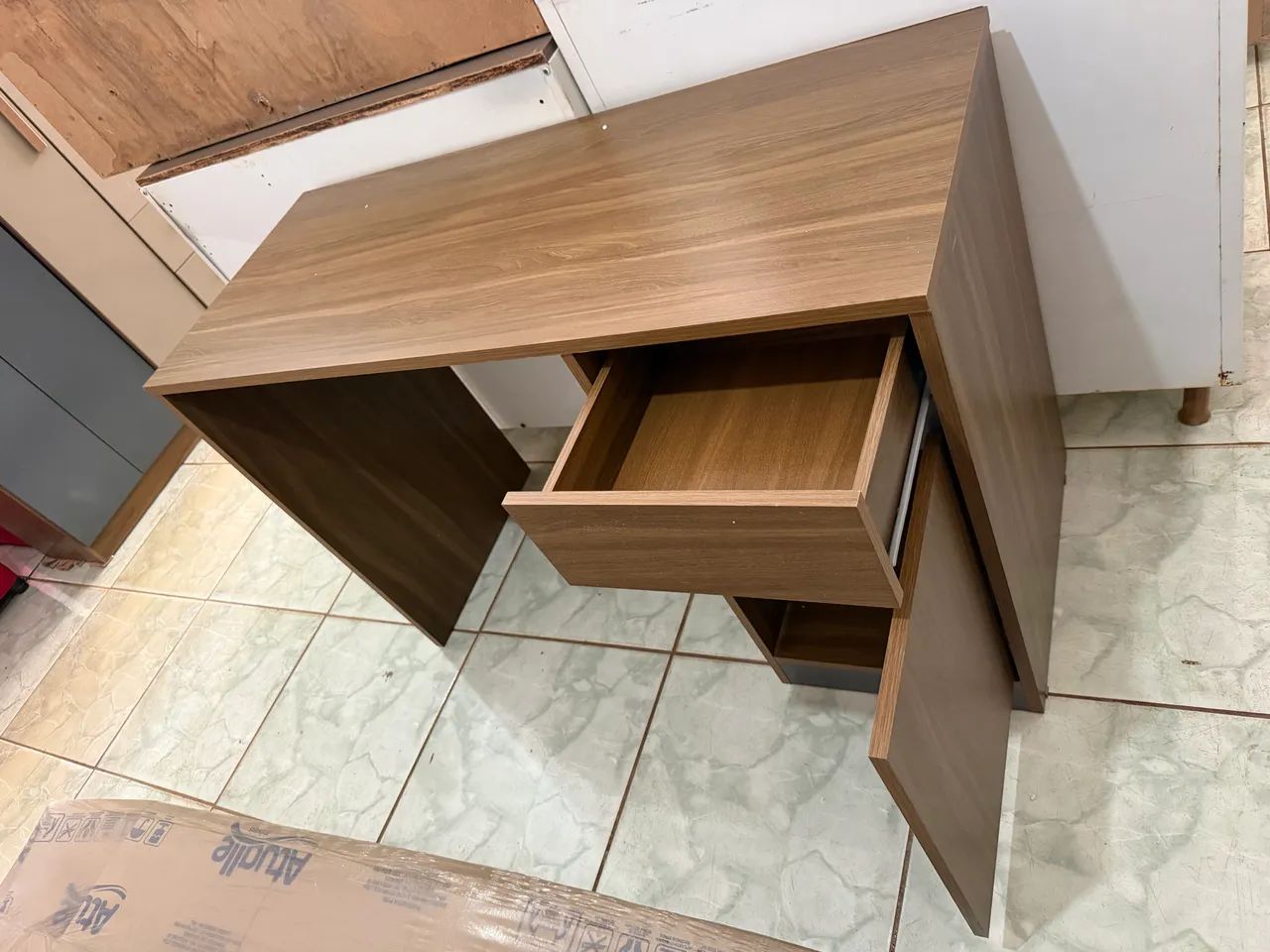 Mesa de computador  / estudo  - Foto 3