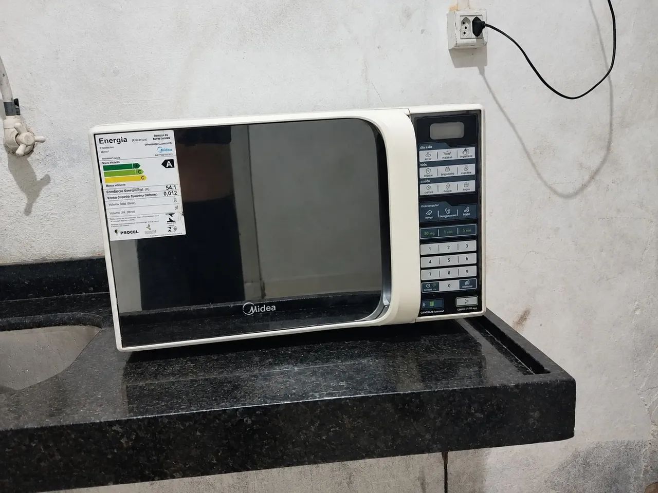 Micro-ondas completo funcionando perfeitamente 31 litros - Foto 3