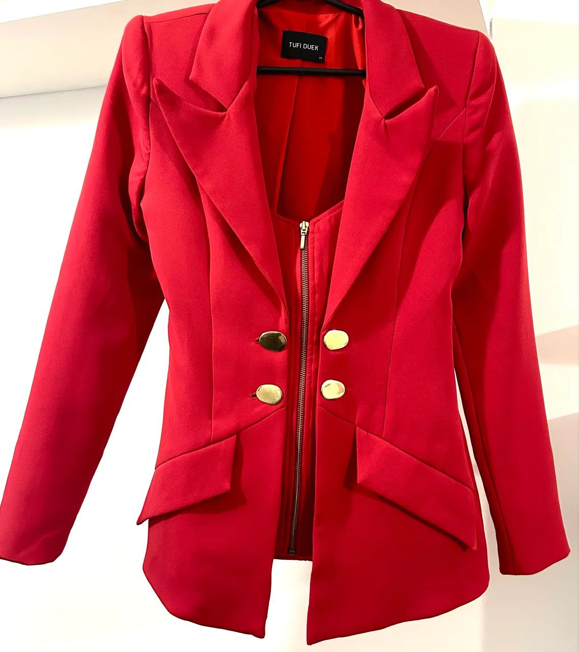 Blazer Tufi Duek vermelho PP.