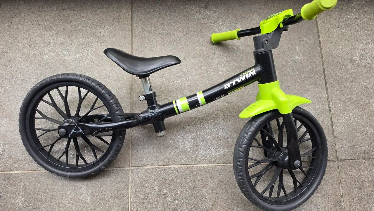 Bicicleta de equilíbrio B'Twin Runride 100 usada