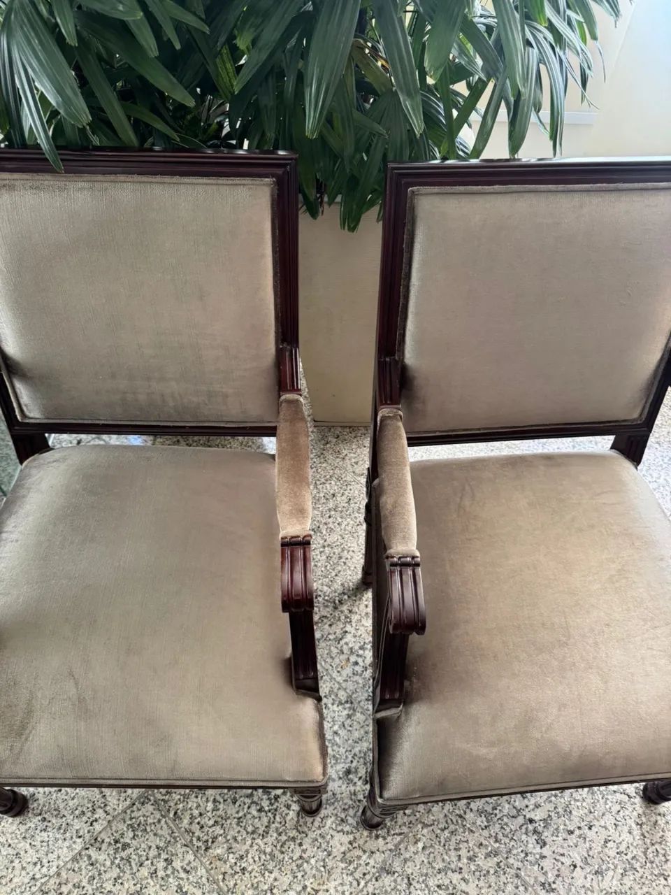 2 Cadeiras clássicas  - Foto 5