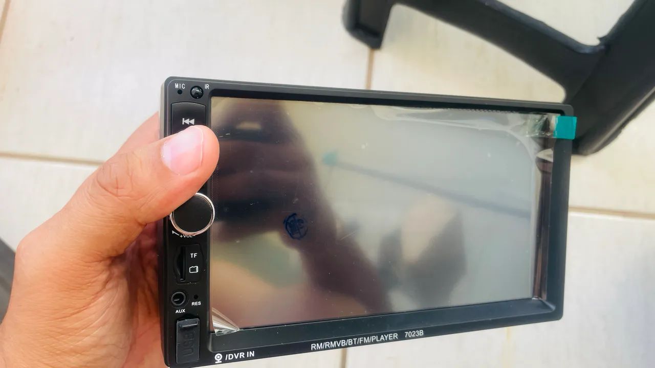 Central multimídia com câmera de ré 