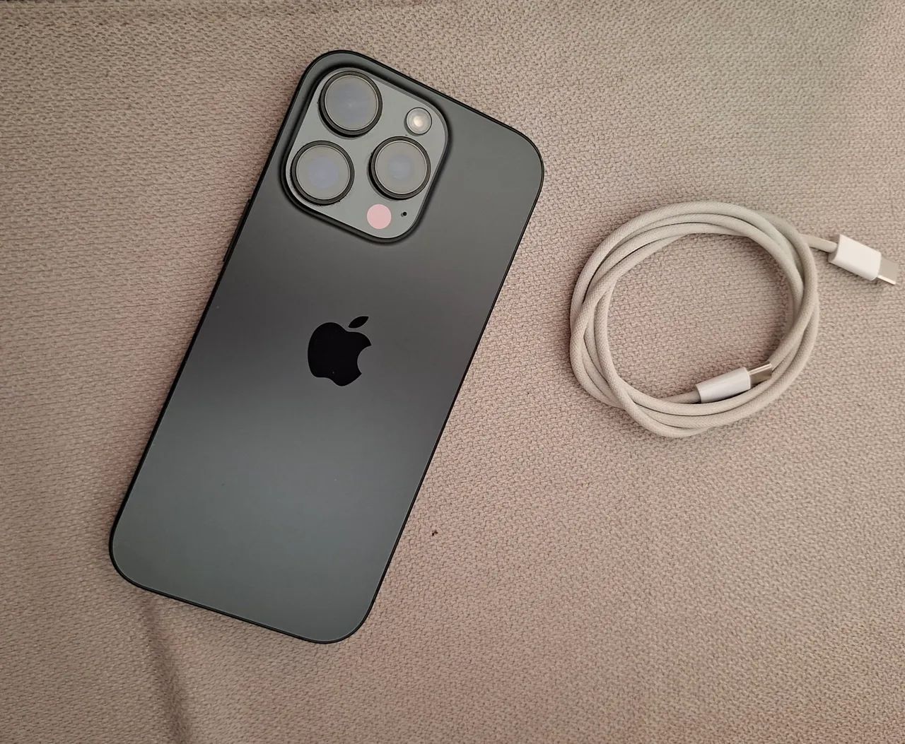 IPhone 16 Pro 256GB - Foto 3