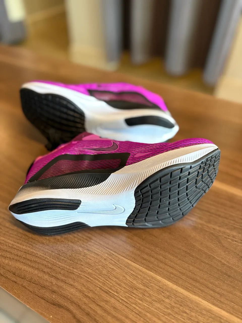 Tênis Nike ZoomFly 4 - Foto 2