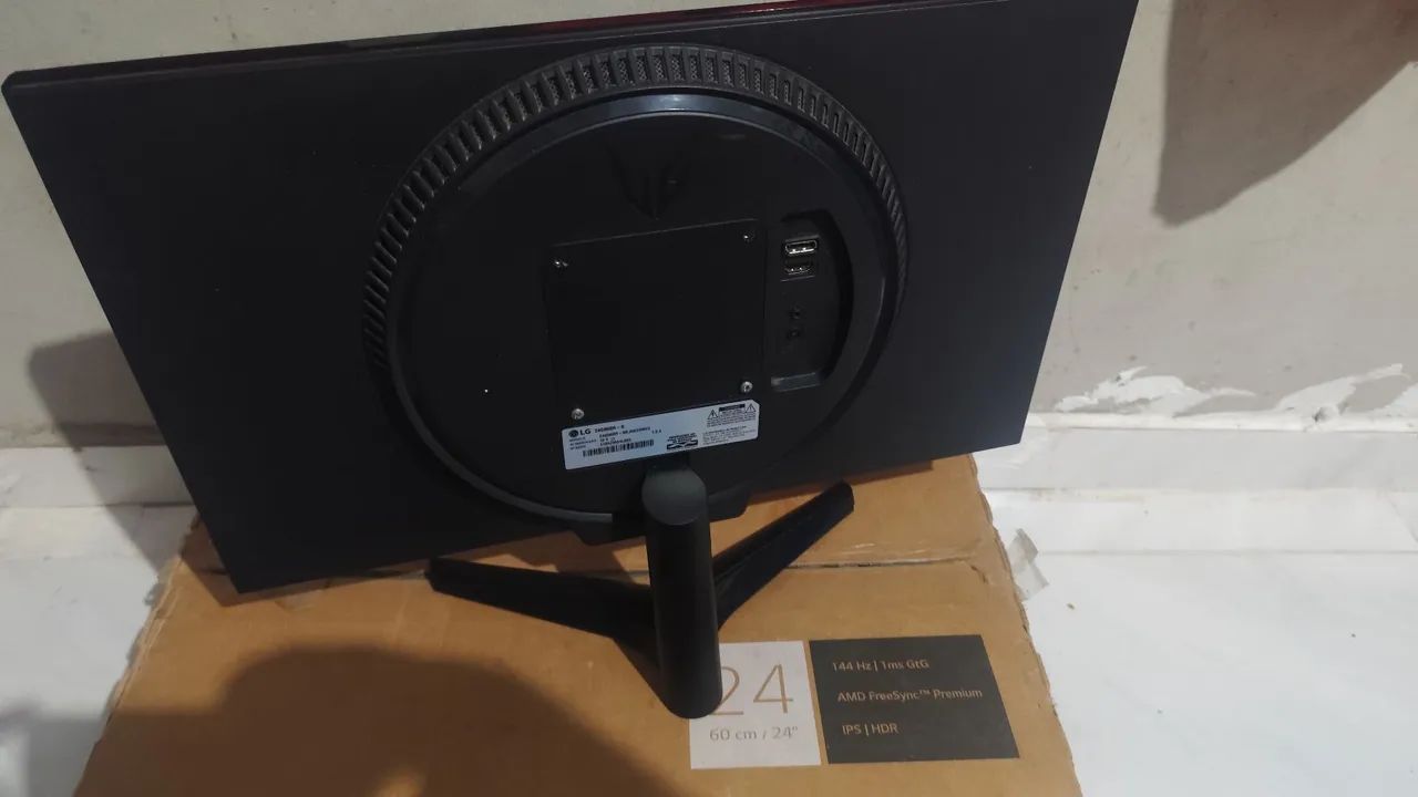 Monitor LG Ultragear 24 polegadas 144Hz - Foto 2