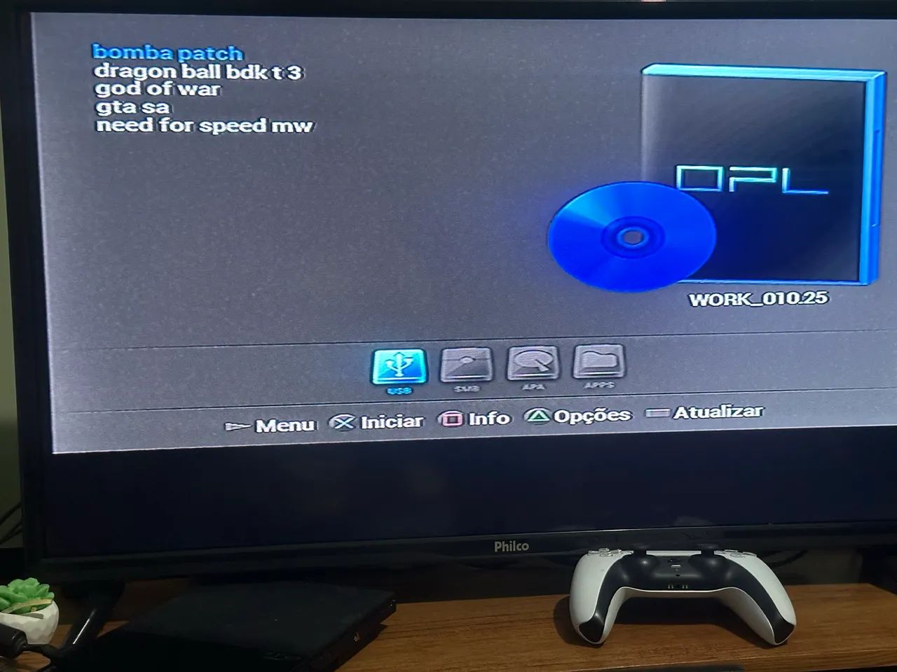 Play 2 Slim com 2 controles e jogos  - Foto 3