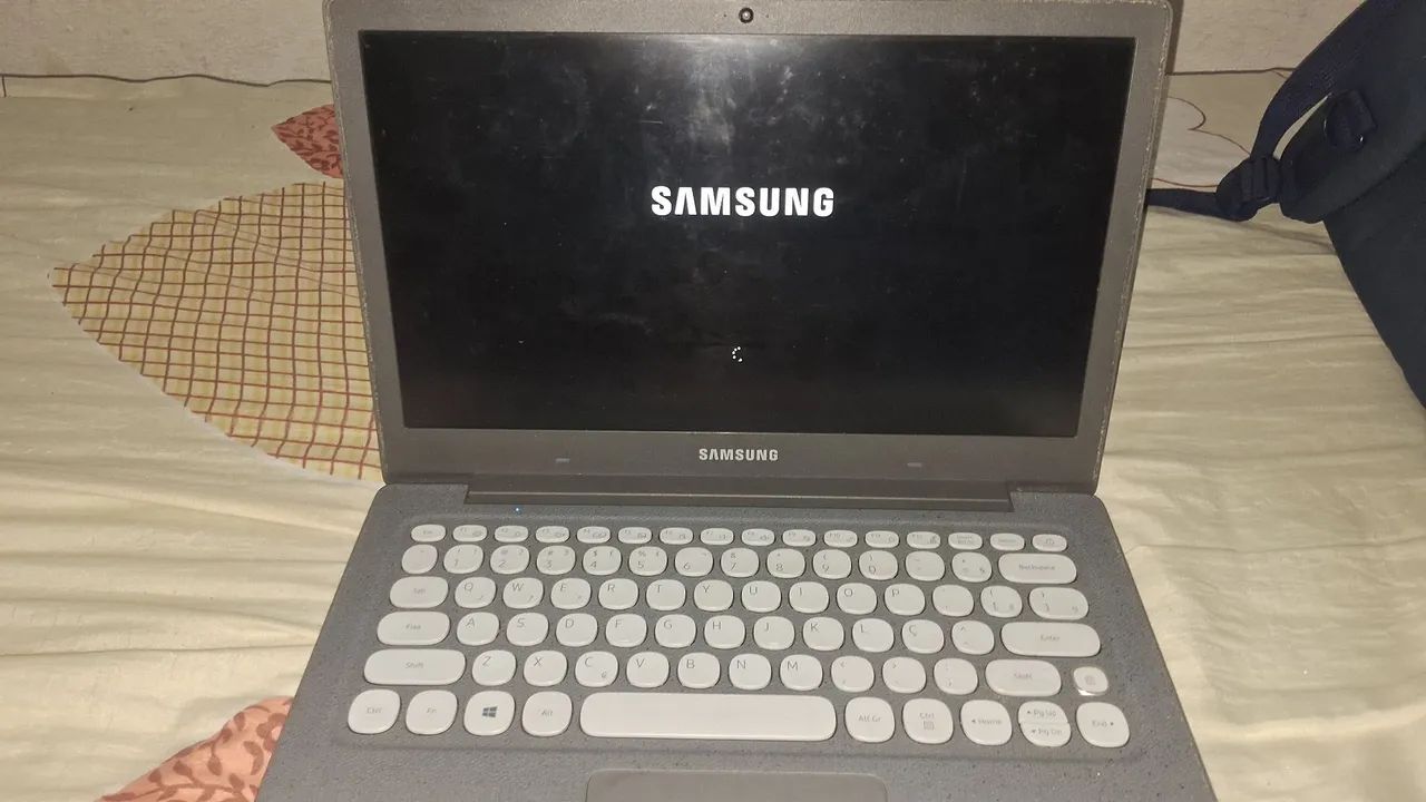 Notebook Samsung Flash F30  - Foto 2