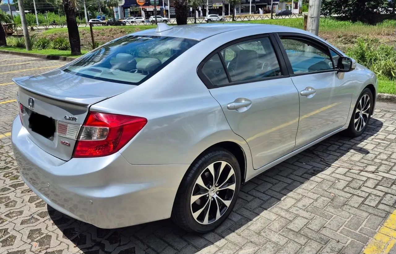 Honda Civic Civic Sedan LXR 2.0 Flexone 16V Aut. 4p 2015