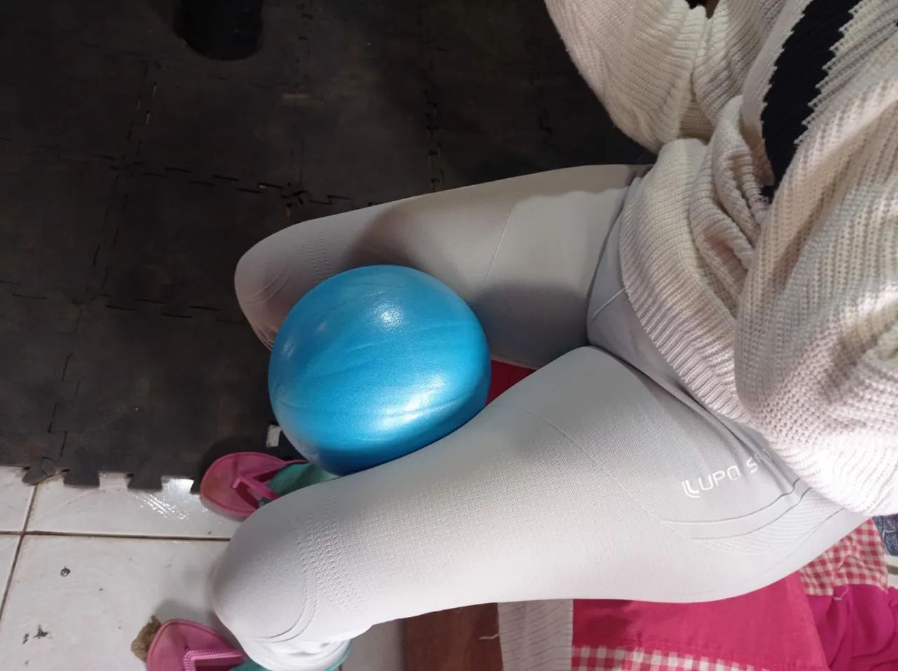 Mini bola yoga pilates - 25 cm - Foto 2