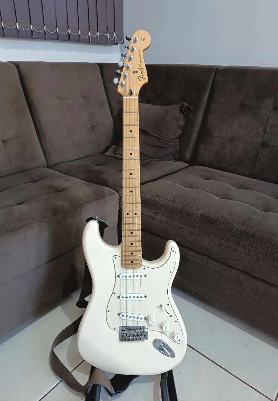 Guitarra Fender