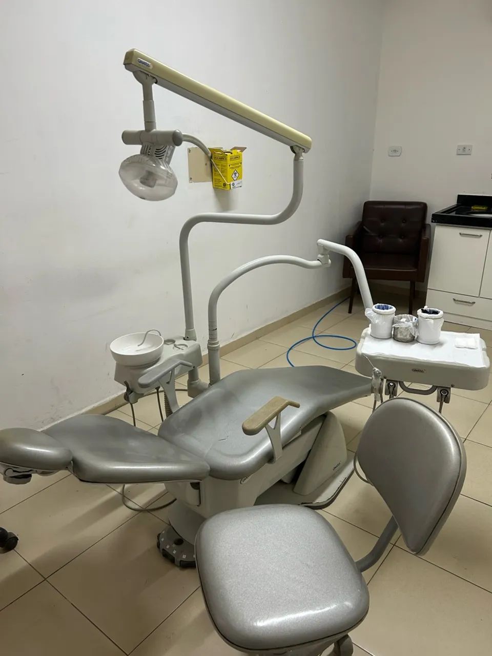 Cadeira Gnatus e Compressor Cristófoli 