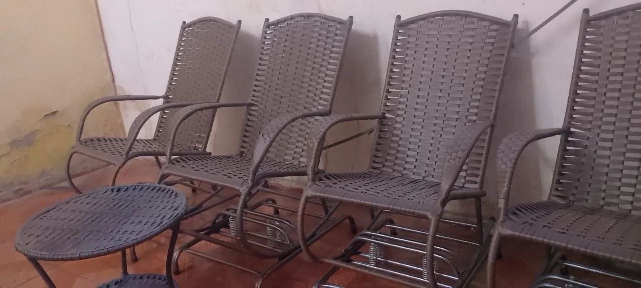 Conjunto de cadeiras+mesas  - Foto 5
