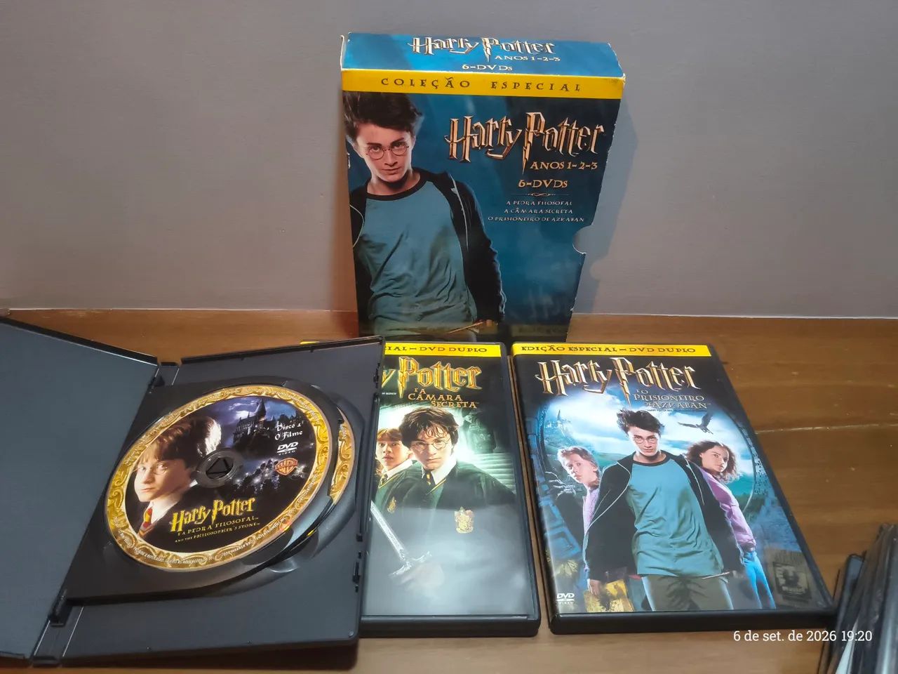 Harry Potter livro e dvd - Foto 4