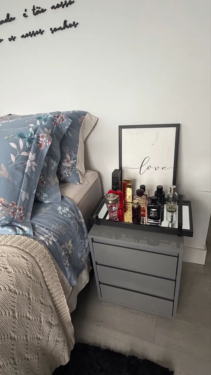 CAMA BOX CASAL COM BAÚ E DUAS MESAS DE CABECEIRA - Foto 3
