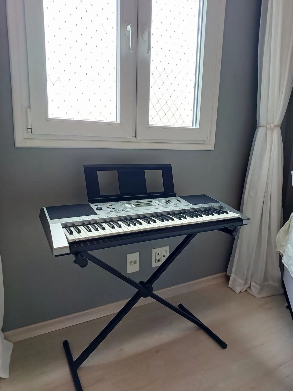 Teclado Yamaha PSR e353 completo  - Foto 5