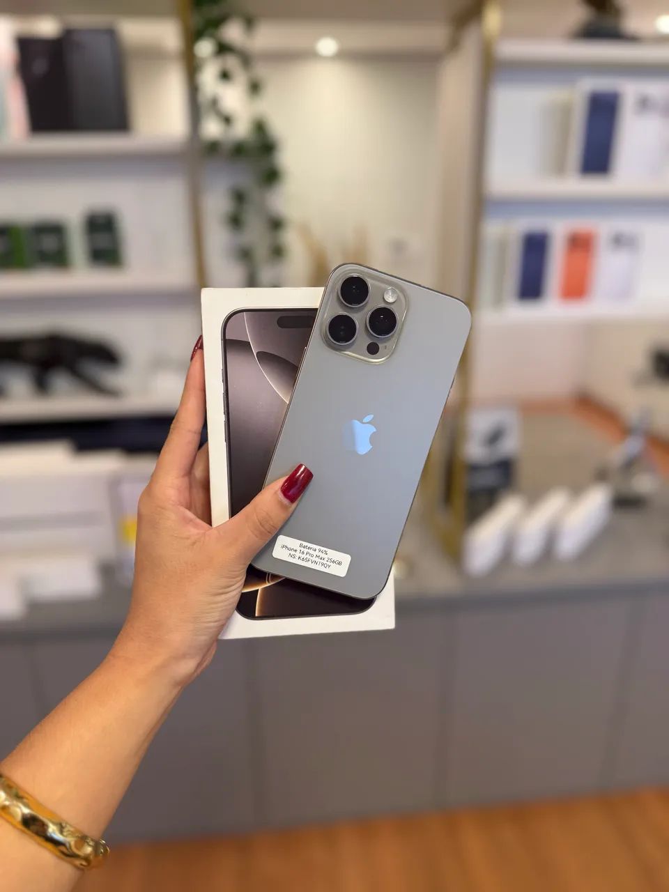 iPhone 16 Pro Max 256GB SEMINOVO