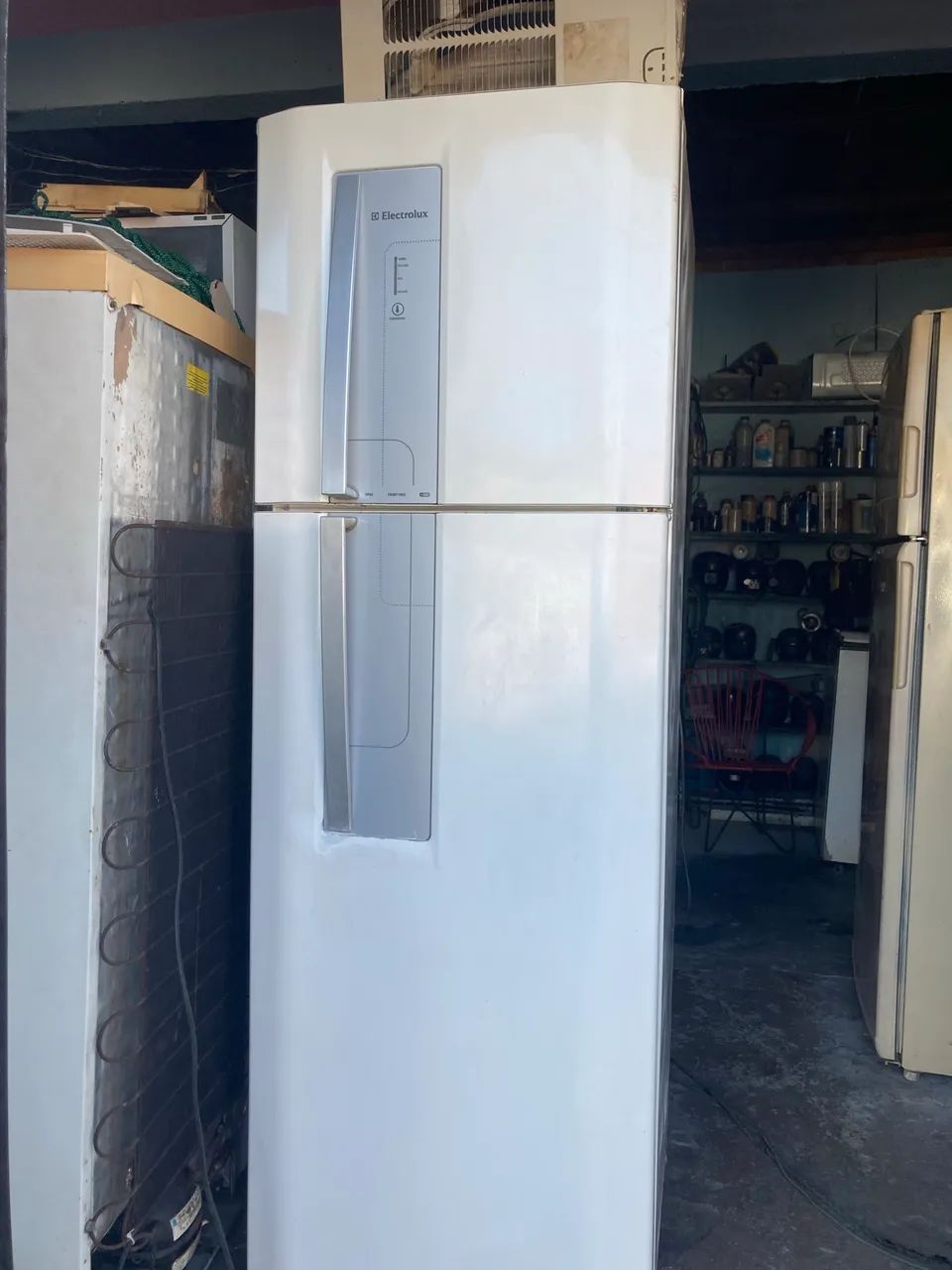 Vendo geladeira 