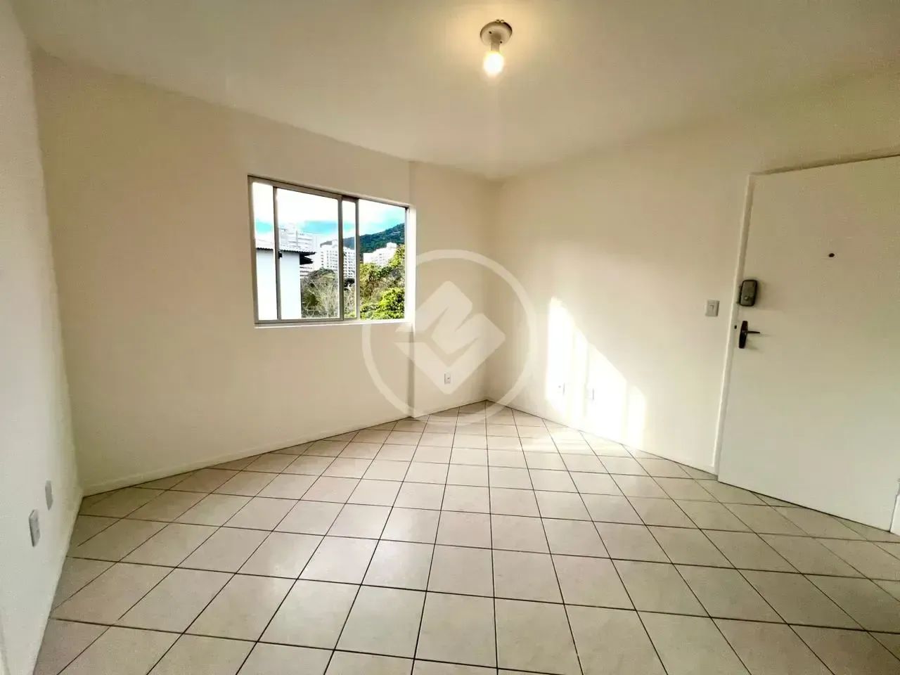 JF- Apartamenrto  com 2 quartos em Itacorubi - Florianópolis - SC