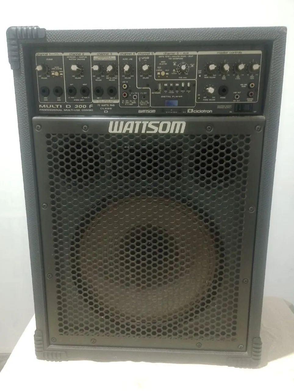 Caixa amplificada 