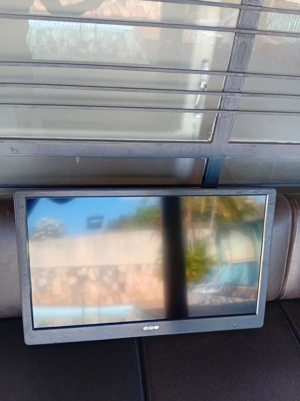 Vende-se TV CCE 32 Polegada