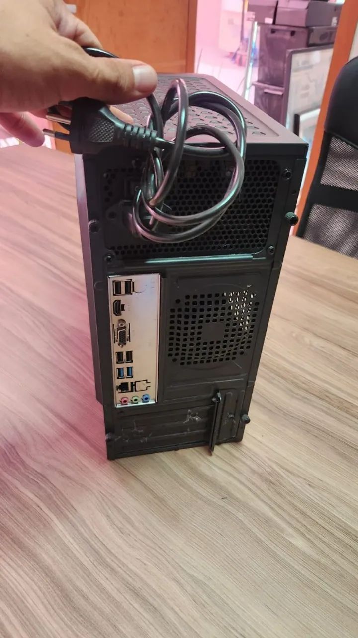 Computador CPU com monitor, cabos, teclado e mouse - Foto 2