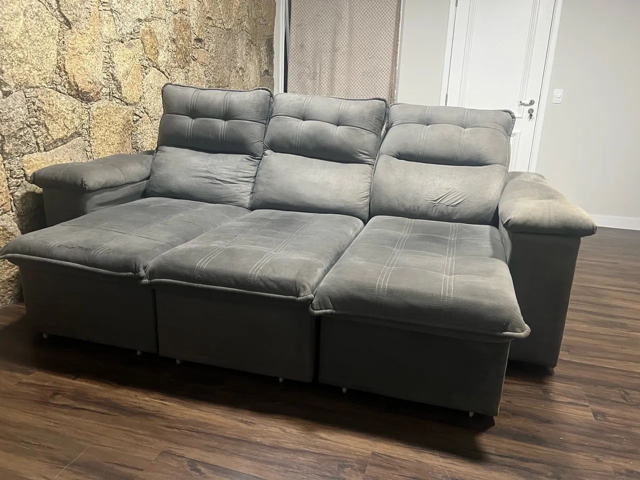 Sofá retrátil 3 lugares  - Foto 3
