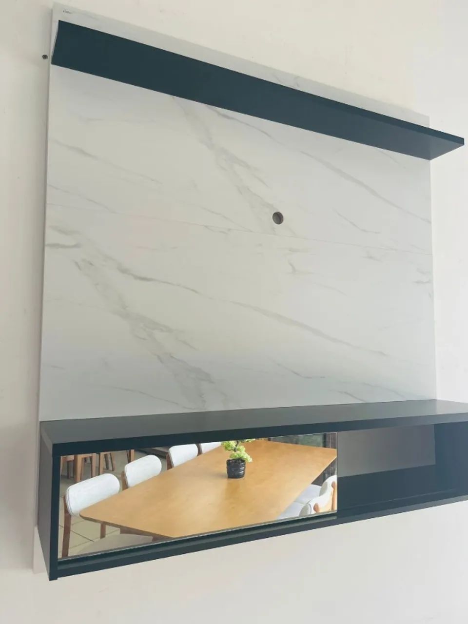 PAINEL PARA TV ATE 55 POLEGADAS COM ESPELHO E NICHOS NOVO