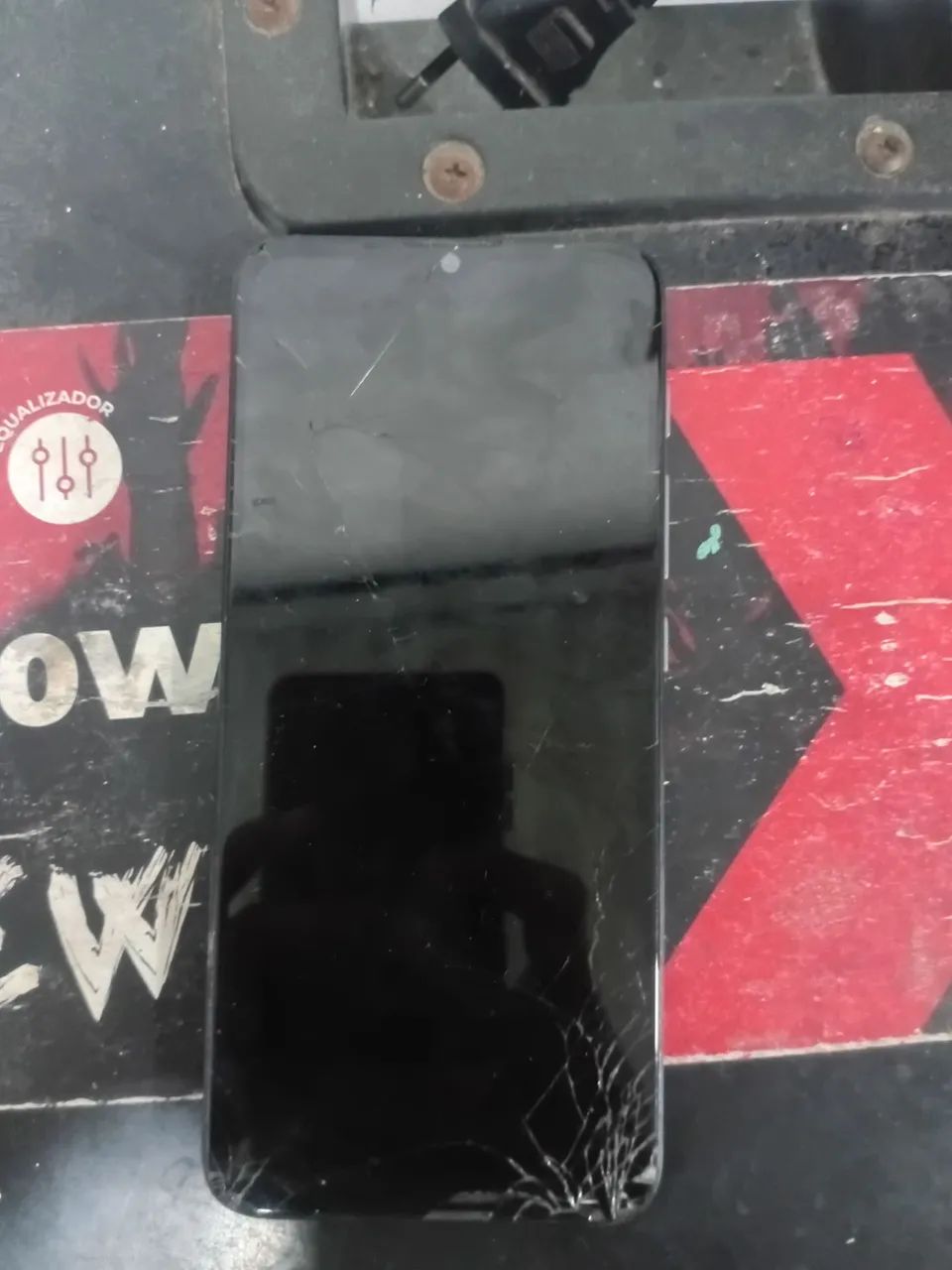 Motorola E6i - Foto 2