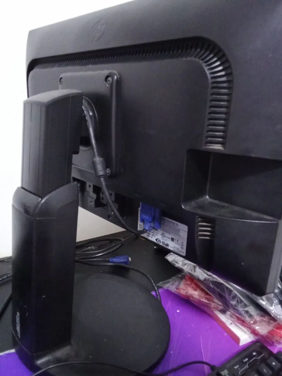 Monitor hp 20" 60Htz ACEITO TROCAS - Foto 2