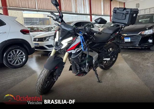 Bajaj DOMINAR 400 