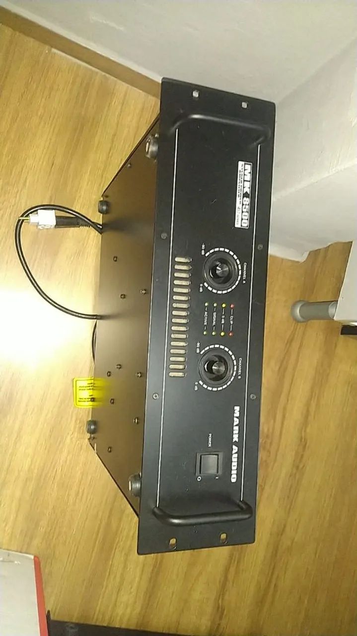 Potência profissional mark áudio 8500