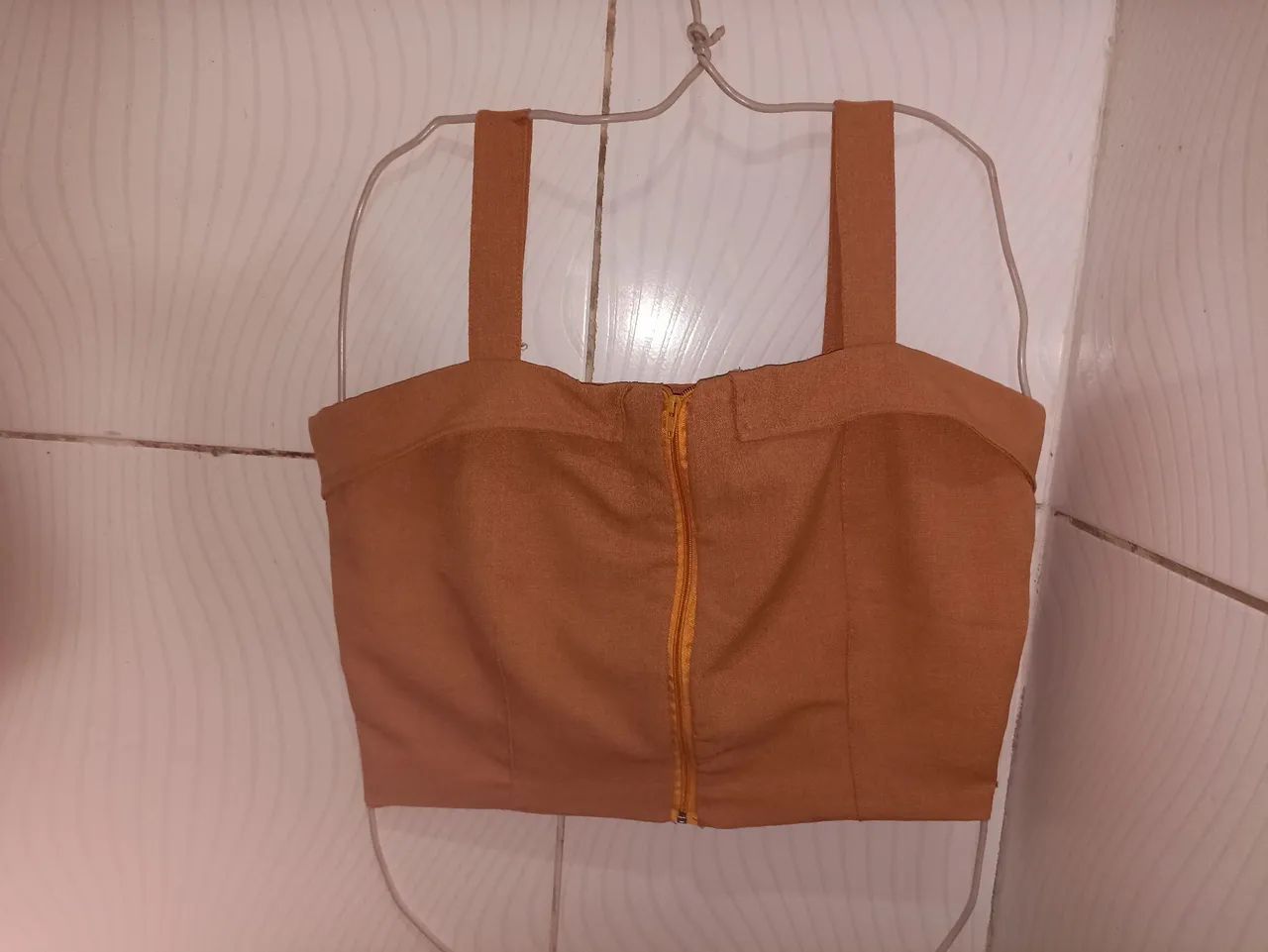 Cropped Bege com Zíper Feminino GG  - Foto 5