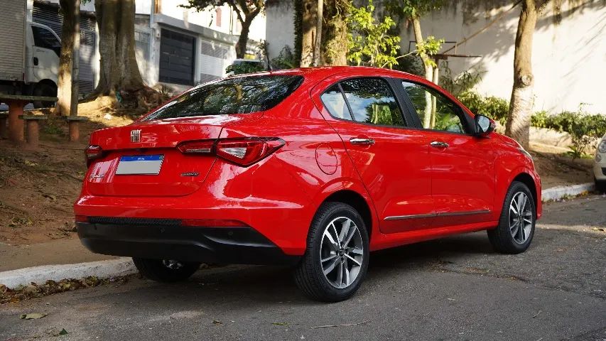 Fiat Cronos Precision 1.3 16V Flex Aut. 2023 - Foto 5