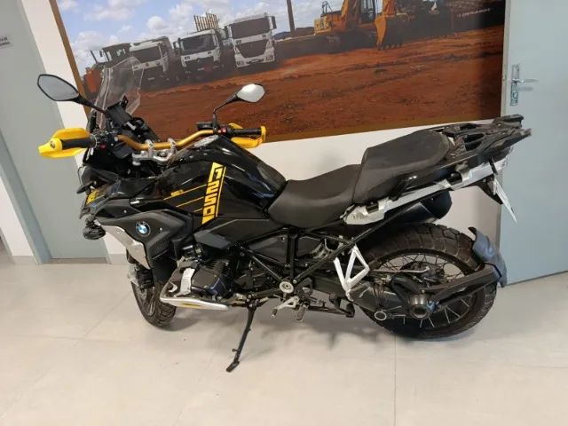 MOTO BMW 2021