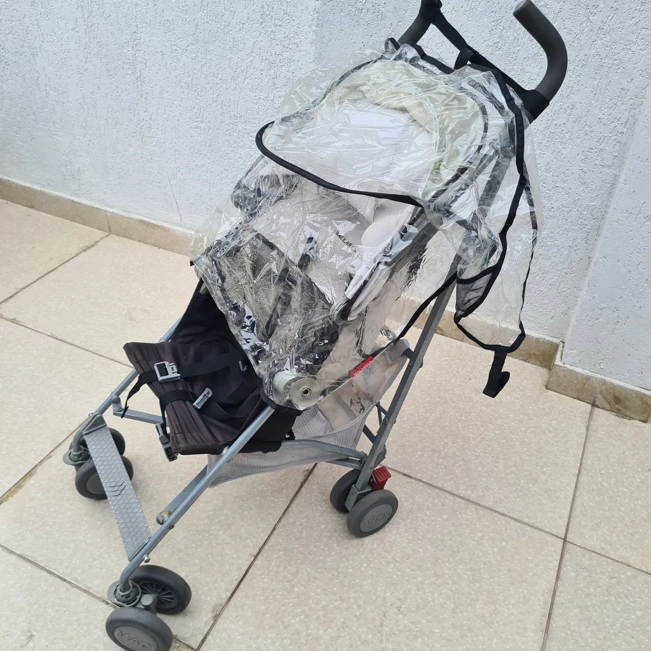 Carrinho de bebê Mclaren  - Foto 5