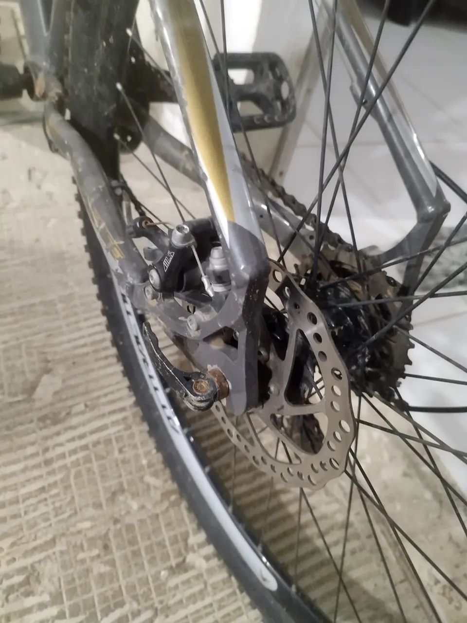 Vendo bicicleta aro 29  - Foto 4