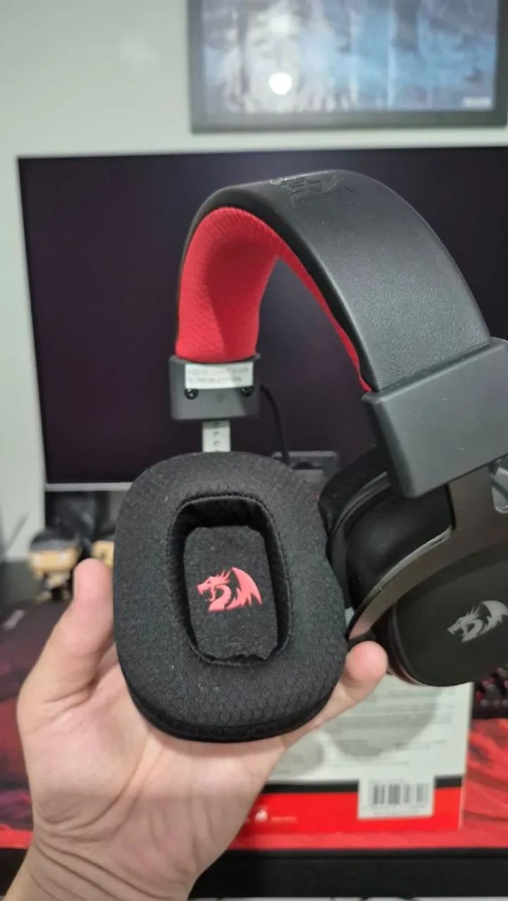 Headset wireless Redragon Zeus Pro  - Foto 4