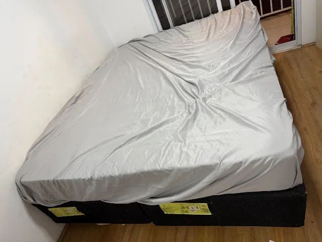 Cama king size, colchão de mola  - Foto 2