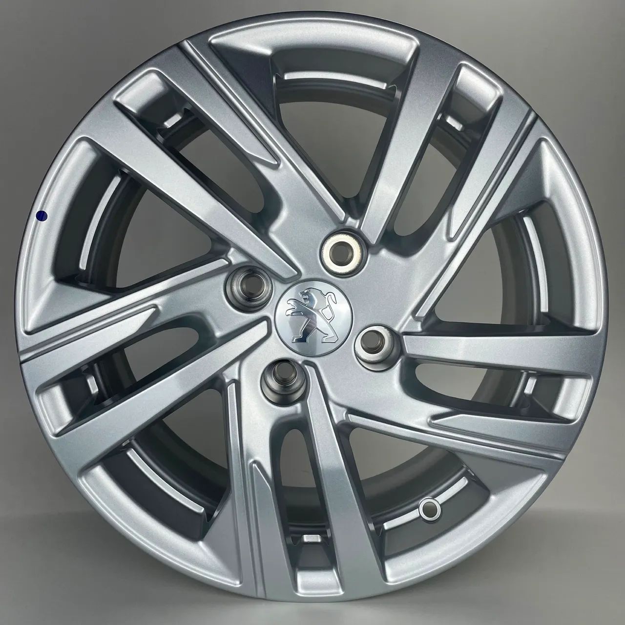 Roda 16? Peugeot 208 - Foto 2