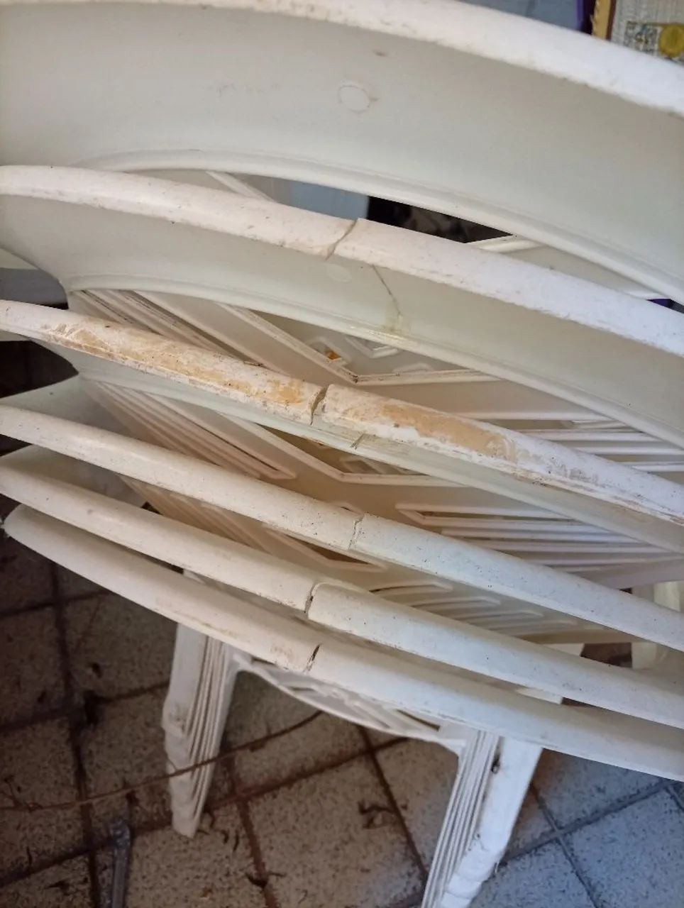 Cadeiras de plastico 