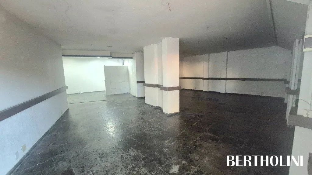Ampla loja de esquina no Centro de Resende-RJ - Foto 4