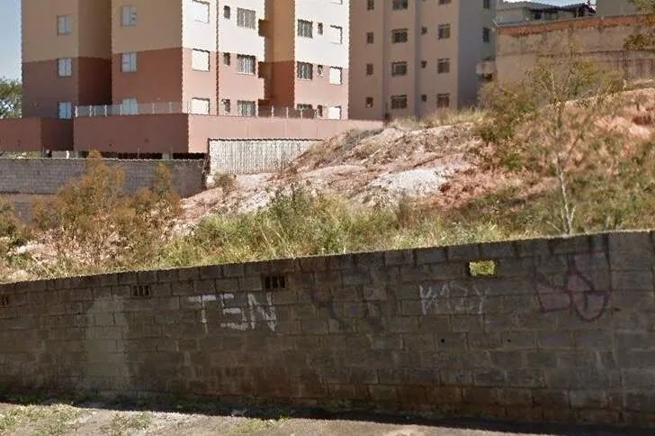 Lote de 423 m² no bairro Manacás. - Foto 3