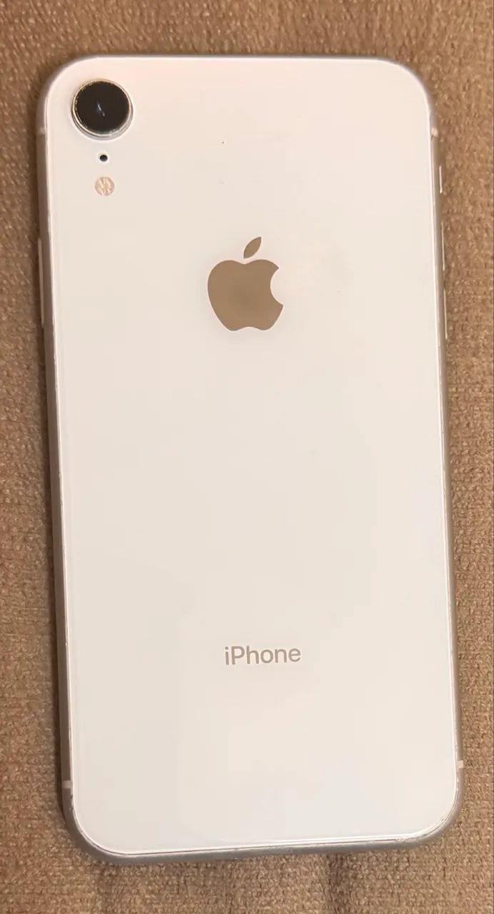 Vendo celular IPhone XR 64GB super conservado - Foto 2