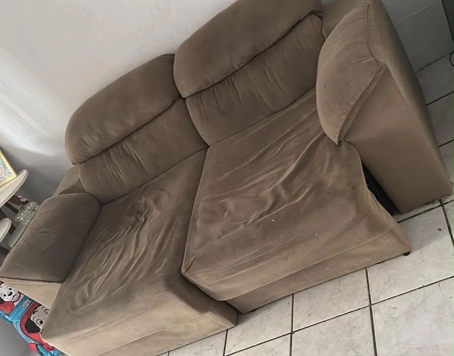 Sofa retratil e reclinável 