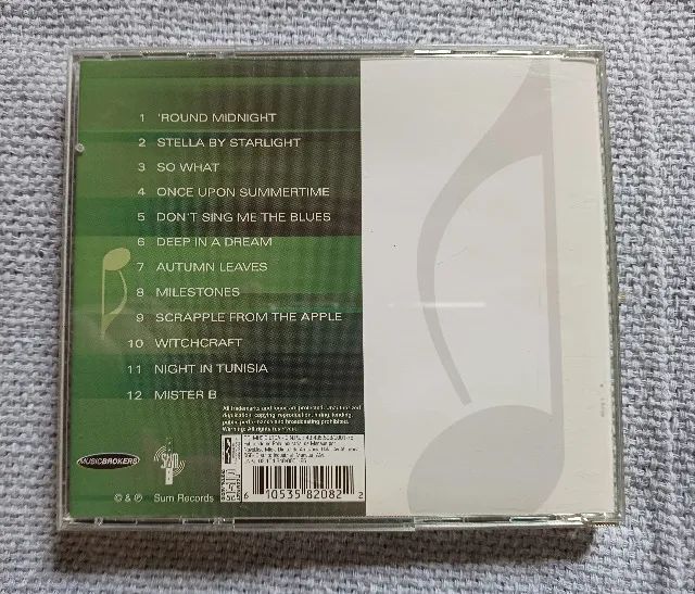Cd Miles Davis & Chet Baker - Miles & Chet - Ótimo Estado - Foto 3